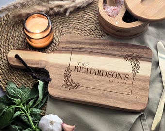 Personalised Natural Acacia Chopping Board | Custom Gift | Chic | Gifts for Her | Gifts for Him | Gifts for Couples | 30cm | Snack Board
