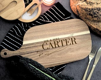 Personalised Acacia Wooden Cutting Board | Name & Date Gift | Bespoke Chopping Board | Gifts for Him | Gifts for Her | Serving Board | 39cm
