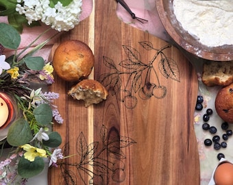 Personalised Acacia Serving Board and Chopping Board | Name & Date Gift | Home Decor | Botanical Design | Gifts for Them | Chic | Boho