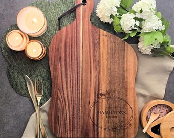 Personalised Acacia Serving Board and Chopping Board | Name & Date Gift | Home Decor | Floral Design | Gifts for Them | Chic Home Decor