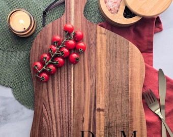 Personalised Acacia Serving Board and Chopping Board | Name & Date Gift | Home Decor | Botanical Design | Gifts for Them | Chic Home Decor