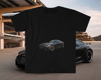 Camiseta unisex Softstyle, camiseta personalizable con estampado de coche Mercedes - ¡Refleja tu estilo!