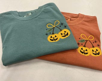 Comfort Colors® Embroidered Halloween Pumpkin Sweatshirt,Fall Pumpkin Shir,Halloween Shirt with Embroidery,Spooky Season Pumpkin Shirt
