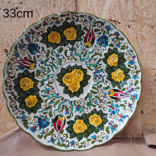 Handgemachter huzulischer ukrainischer Stil Keramikteller mit Rosen Kunst Perfekte Einweihungsgeschenkidee Tolle Snacks Obstteller