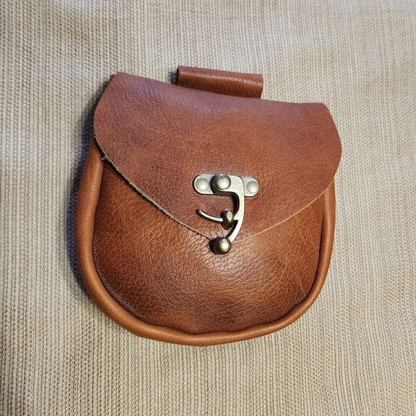 Medium Leather Pouch, Kidney Belt Pouch, Renaissance Belt Pouch, Steampunk Belt Pouch, Leather Kidney Belt Pouch