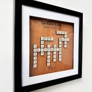 Marco de Scrabble personalizado con nombres de familia, regalo de Navidad, árbol genealógico, fichas de letras personalizadas, recuerdo de cumpleaños de abuelos