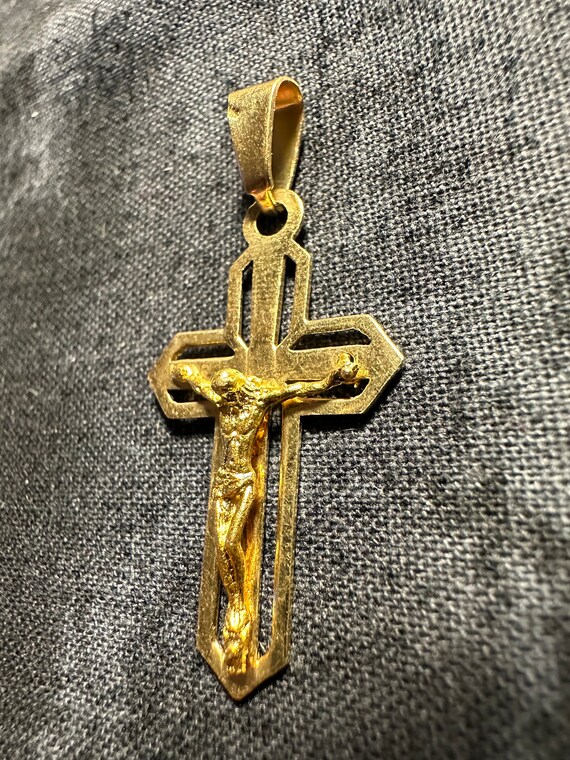 14k Yellow Gold Crucifix Pendant Charm Jesus Reli… - image 3