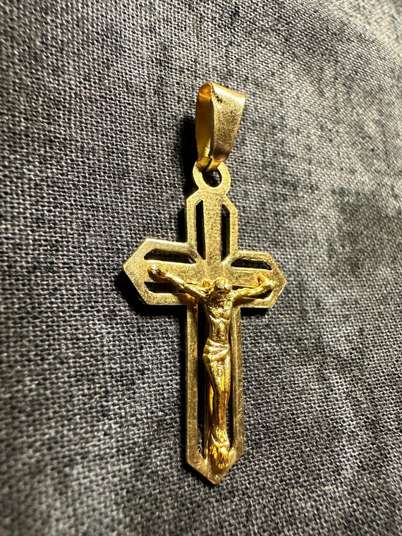 14k Yellow Gold Crucifix Pendant Charm Jesus Reli… - image 2