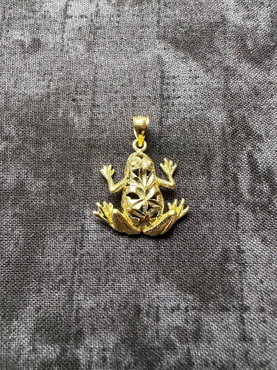 14k Yellow Gold Tree Frog Animal Pendant Charm 3 G