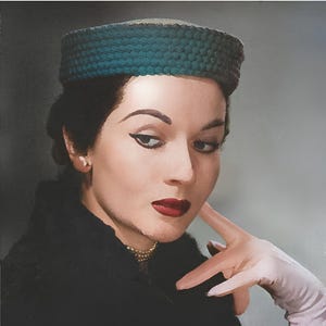 Nearly Free 1950s Pillbox Hat Jackie Kennedy Pattern Women Crochet Hat PDF Instant Download Digital Retro Flight Attendant Uniform Cap