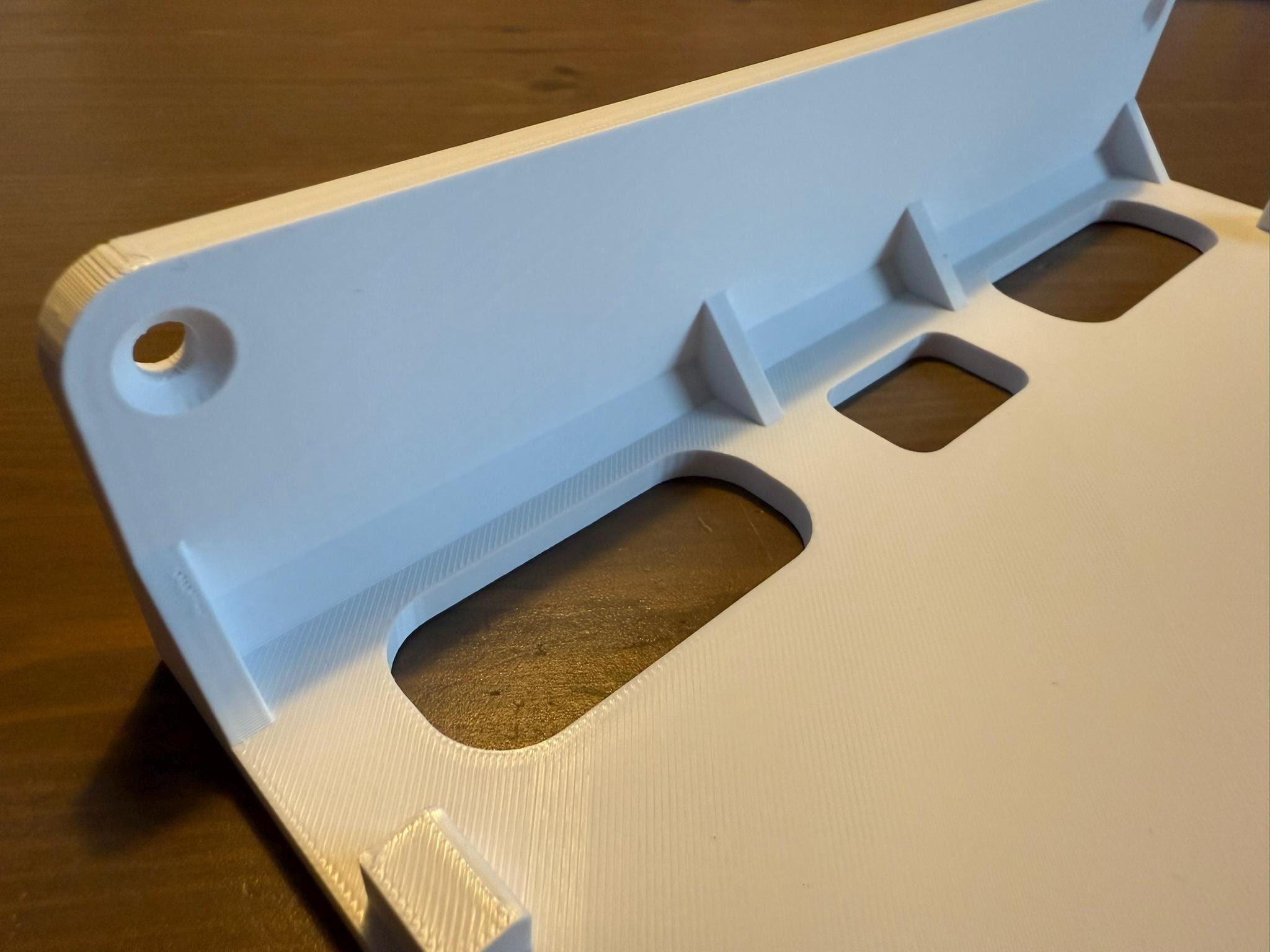 Supporto A Parete Per AVM Fritz Repeater 6000/3000AX - Staffa Di Alta Qualità Con Viti, Made In Germany