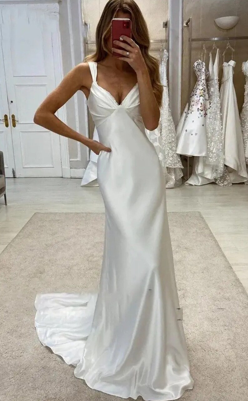 V-Neck Sleeveless Pleated Sleek Mermaid Wedding Dress main image 1