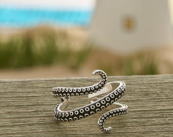 Octopus Tentacle Ring, Marine Life Jewelry, Adjustable Style Fits US 6-9
