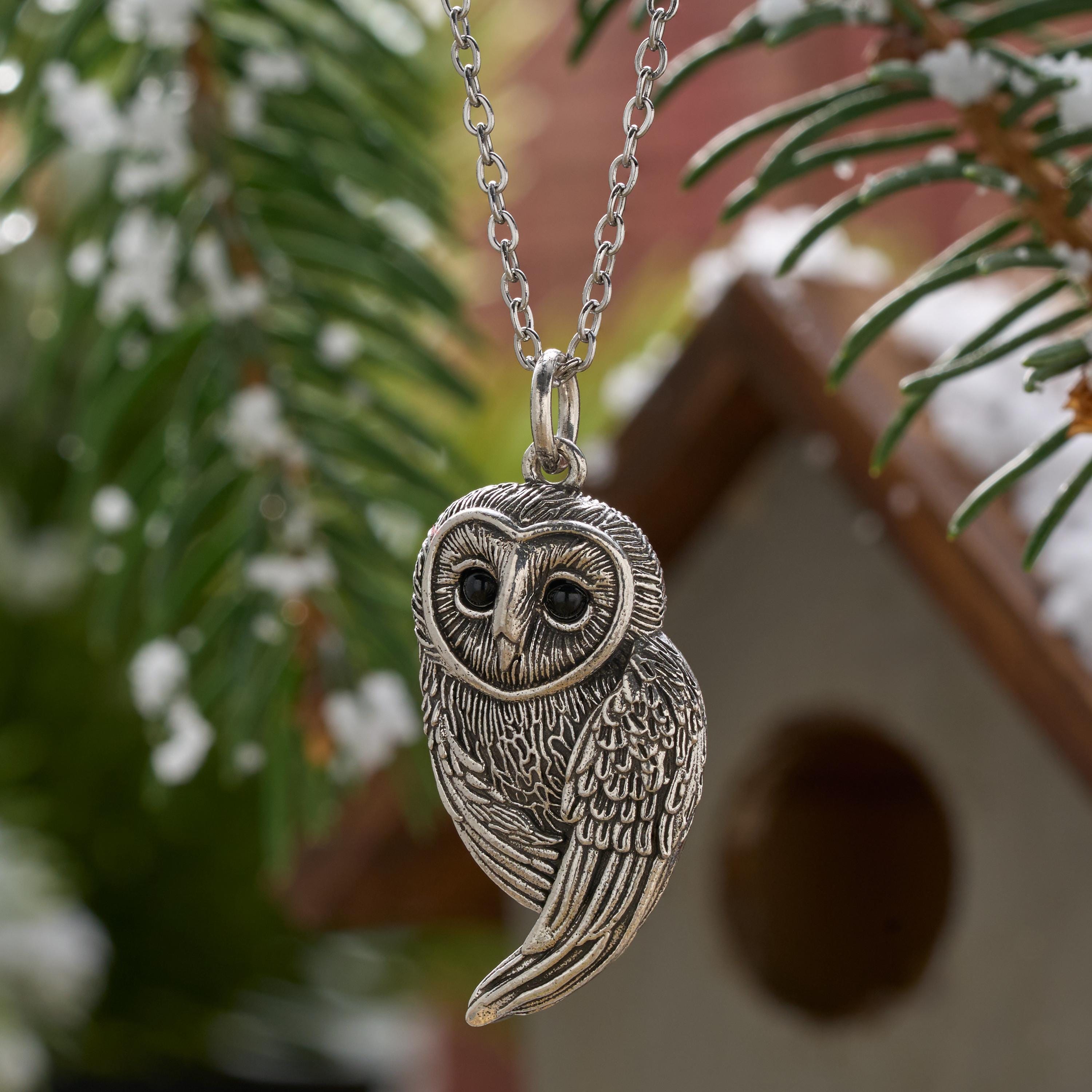 Vintage Barn Owl Necklace Elegant Nature inspired Jewelry Fall vintage-barn-owl-necklace-elegant-nature-inspired-jewelry-fall