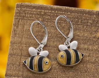 Leverback Sand Bee Earrings, Adorable Bee-themed Jewelry, Crushed Sand in Resin, Hypoallergenic Leverback Hooks, Minimalist Summer Earrings