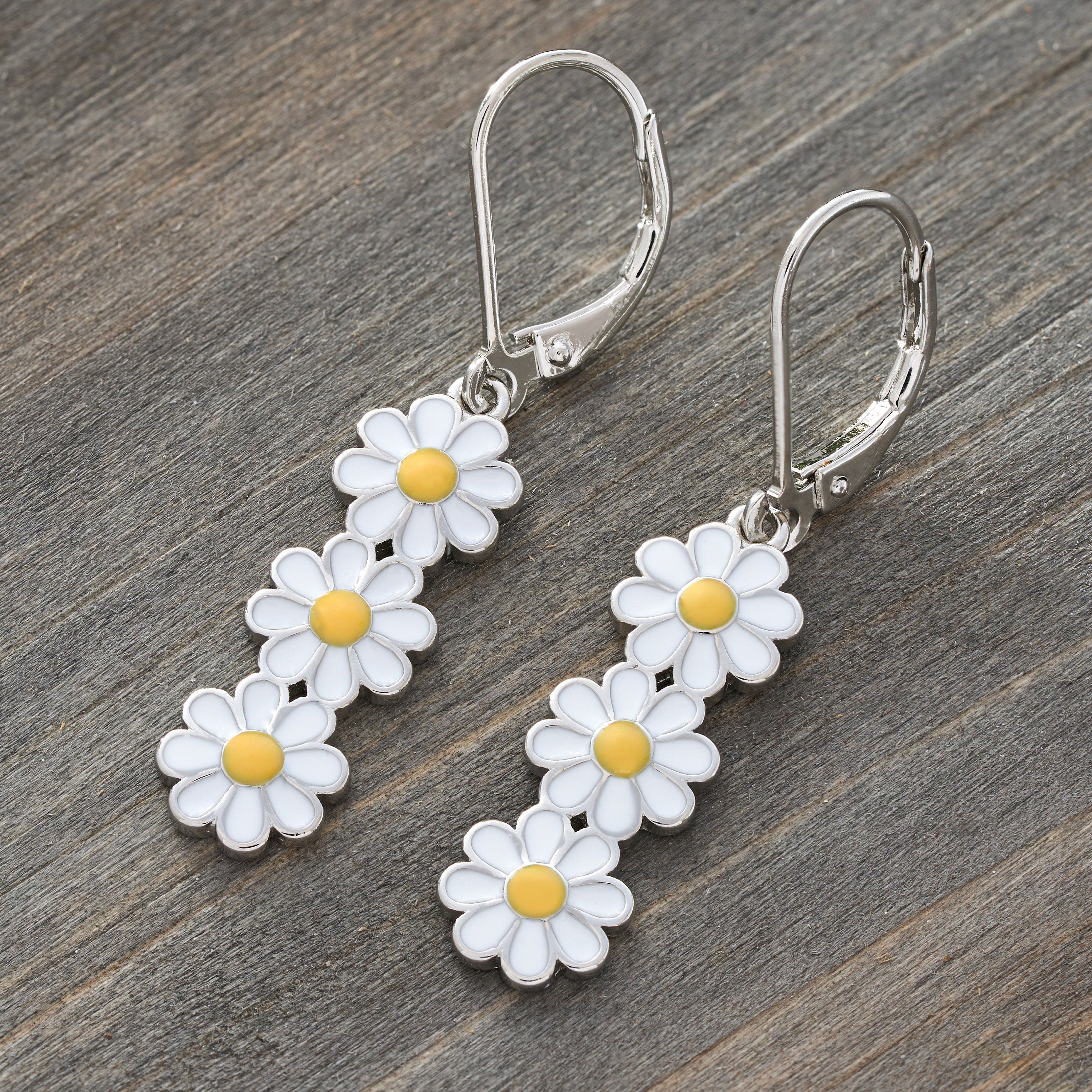 Handmade Daisy Leverback Earrings, Cute Daisy Flower Earrings, Garden Enamel Earrings, Daisy Flower Jewelry, Minimalist Flower Accessory