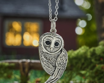 Vintage Barn Owl Necklace, Elegant Nature-Inspired Jewelry, Fall & Autumn Accessory, Symbolic Jewelry Design, Rustic Owl Jewelry, Minimalist