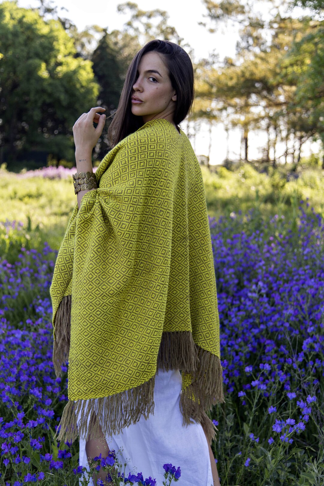 Unisex Llama RUANA girasol. Premium Argentine Llama Wool. 100% Handmade ...