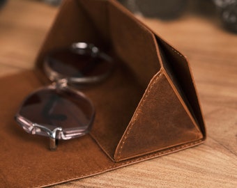 Brown Personalized Leather Glasses Case - Handcrafted Leather Sunglasses Cas - Foldable Eyeglasses Cover - Custom Magnetic Eyeglass Case