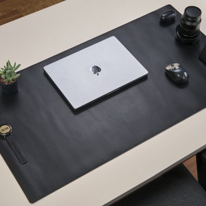 Leather Desk Mat - Custom Size Desk Protector Leather Writing Pad - Gift for Father&#39;s Day - Gift for Husband Gift for Colleague