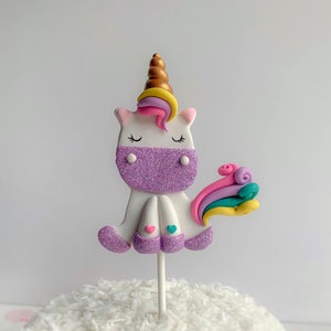 Regenbogen Einhorn Tortendeko, nicht essbare Einhorn Tortendekoration, Einhorn Geburtstag, Andenken-Kuchendekoration für Mädchen, Polymer Clay Einhorn Topper