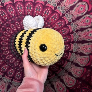 Handmade Bumblebee Plushie, Cute Bee Plushie, Stuffed Animal Amigurumi, Bee Plushie