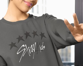 Stray Kids 5 Stars Sweatshirt, stray kids shirt, stray kids, kpop, skz, skzoo, stray kids merch, kpop merch, bangchan, changbin, hyunjin