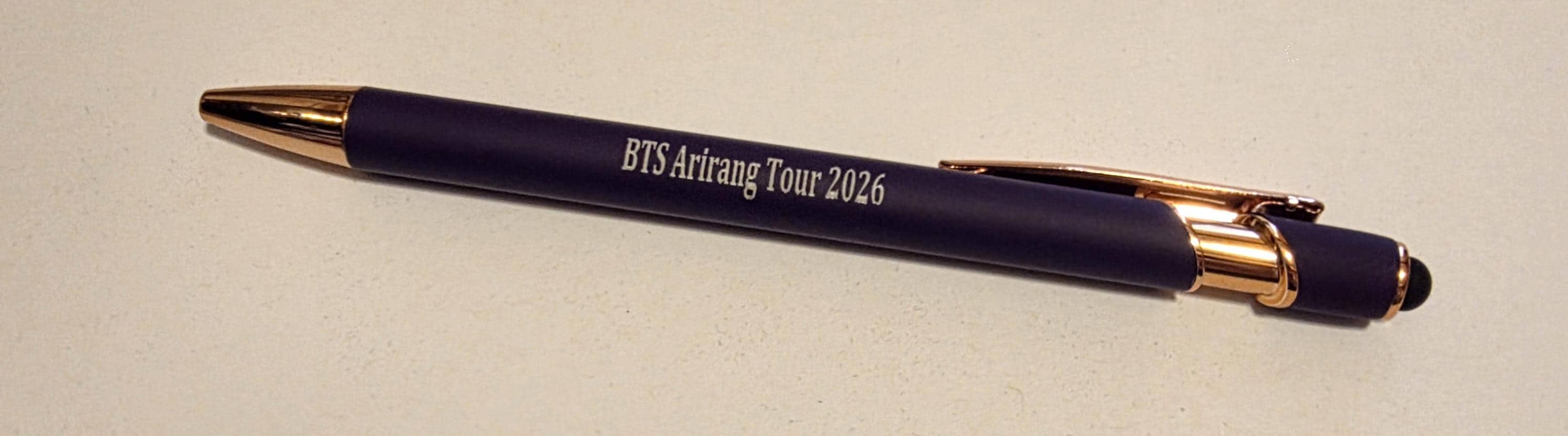 【公式】BTS ARIRANG ロンドン限定 マグネット BTS Arirang Tour 2026 Engraved Pen - Etsy