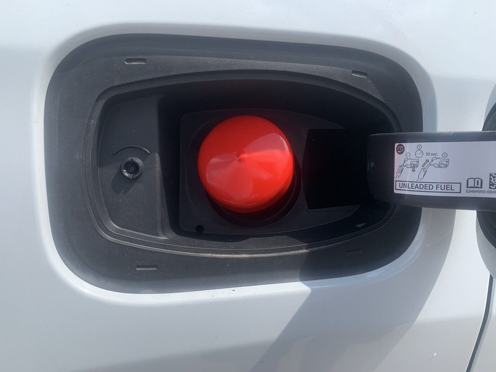 Capless Gas Cap Dust Cover, 2.5in ID, Compatible With Jeep, Dodge, Ram