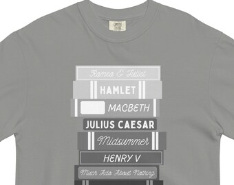 Black and White Shakespeare Book Stack Theatre Lover Comfort Colors T-Shirt