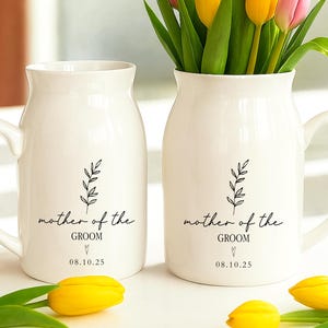 Personalized Mother of the Groom Flower Vase, Custom Mother&#39;s Day Vase for Mother of the Bride, Wedding Gifts, Gift From Daughter In Law