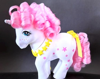 Custom My Little Pony G1 Unicorn: Little Twin Stars, wit met roze sterren