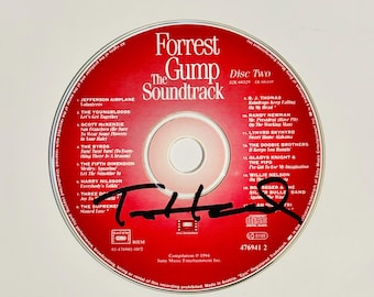 トム・ハンクス「フォレスト・ガンプ」直筆サイン入り写真 額入り