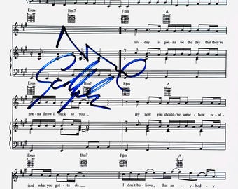 Partitura original firmada por Noel Gallagher + Certificado de Autenticidad (COA)