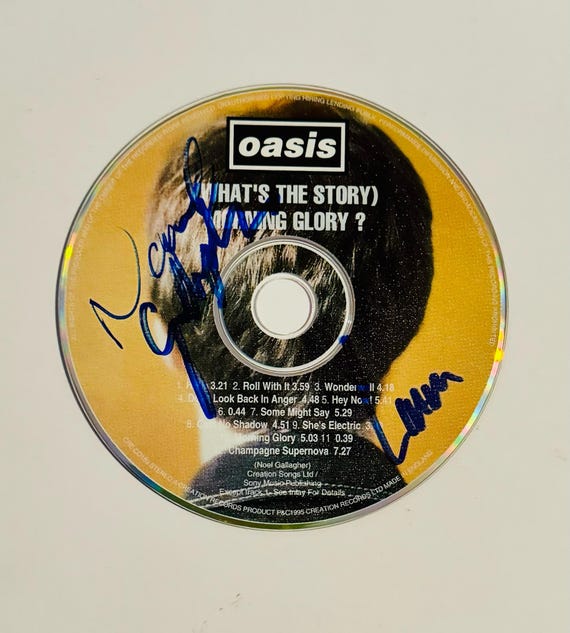 ノエル・ギャラガー Noel Gallagher 直筆サイン入りCD ノエル・ギャラガー Noel Gallagher 直筆サイン入りCD 稀少1st