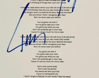Liam Gallagher Oasis SIGNED 8