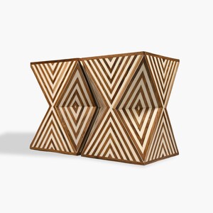 Quadratischer Nussbaum Beistelltisch - Handgefertigtes Design für moderne Eleganz in jedem Raum Bild 4