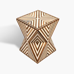 Quadratischer Nussbaum Beistelltisch - Handgefertigtes Design für moderne Eleganz in jedem Raum Bild 1