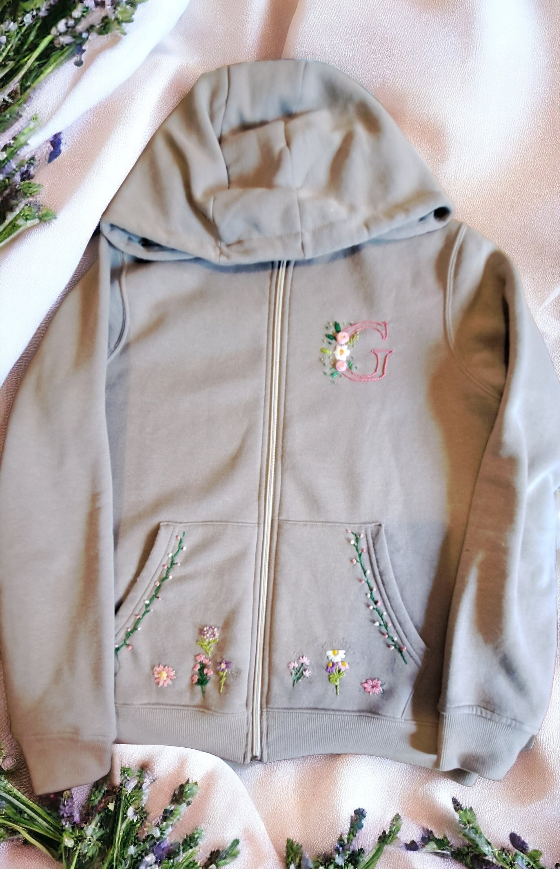 Embroidery Flower Beads Hoodie