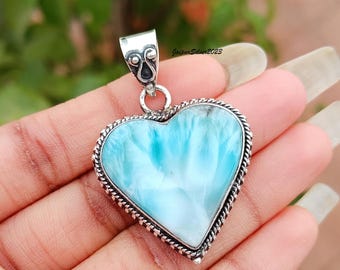 Colgante de corazón de larimar hecho a mano: collar de plata de ley 925