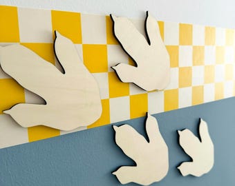 Dinosaur wall decor for children's rooms – wooden dinosaur footprint – decoration for kids – dinosaur party decorations – gift for dinosaur fans