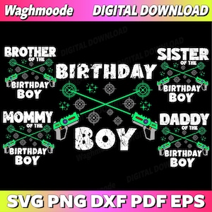 Könnte beinhalten: Schwarzes digitales Download-Design mit den Worten "Brother of the Birthday Boy", "Mommy of the Birthday Boy", "Sister of the Birthday Boy" und "Daddy of the Birthday Boy". Das Design enthält Laserpistolen und Ziele.