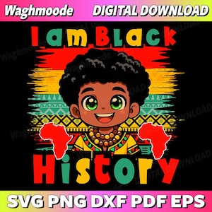 Könnte beinhalten: Digitaler Download-Grafik mit dem Text "I am Black History" in fetten, farbenfrohen Buchstaben. Das Bild zeigt eine Cartoon-Illustration eines lächelnden Kindes mit dunklem Teint, lockigem Haar und grünen Augen. Rote Umrisse von Afrika sind auf beiden Seiten.