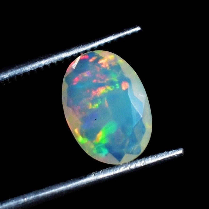 Stunning 100% Natural Ethiopian Multi Fire Opal Faceted, Oval Opal Gemstone, Green Fire Opal Facet 1.25 Cts 10x7 mm OPF-8