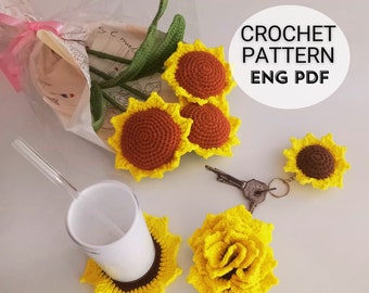 Puede incluir: Patrón de crochet para un girasol, con instrucciones en inglés. El patrón incluye un ramo de girasoles, un posavasos, un llavero y un solo girasol.