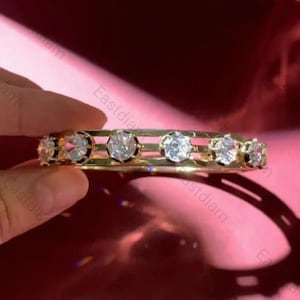 6.50 MM Rundschliff Moissanit Diamant Armreif, moderne Vintage inspirierte Armreif, 925 Sterling Silber Armreif, spezieller Armreif für die beste Freundin