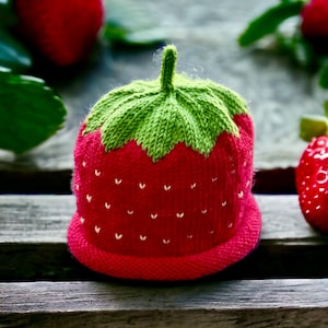 Bonnet fraise, tricoté à la main en laine mérinos fine ou pur coton, nouveau-né à 8 ans image 4