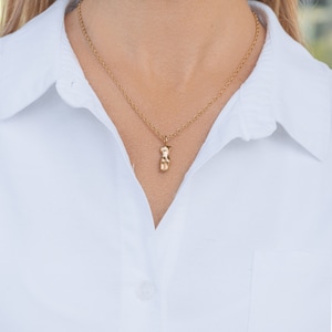 18k Gold Femme Body Pendant Necklace: Women Empowerment Jewelry