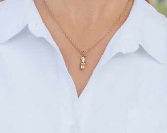 18k Gold Femme Body Pendant Necklace: Women Empowerment Jewelry