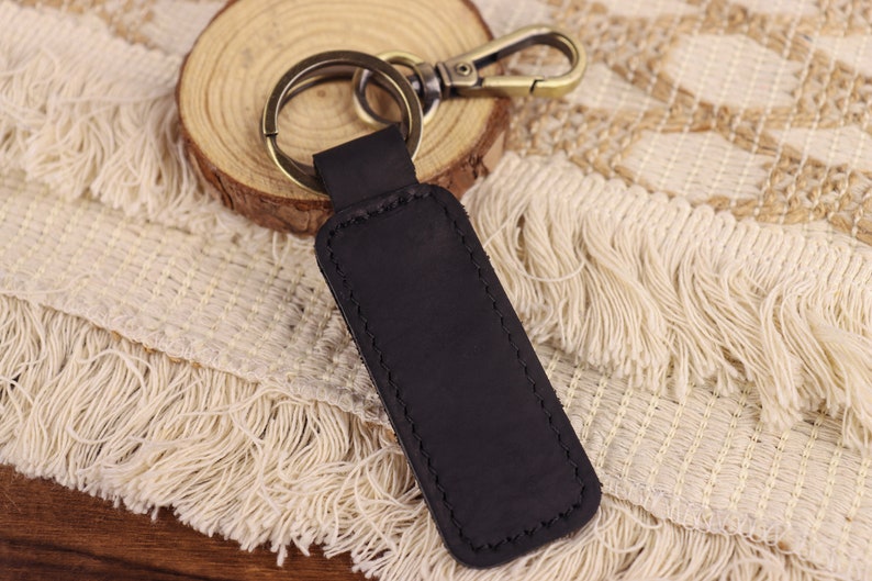 Personalized Leather Keychain,Anniversary Gift,Customized Keychain, Engraved Leather Key Chain, Groomsmen Gift, Birthday Gift Black